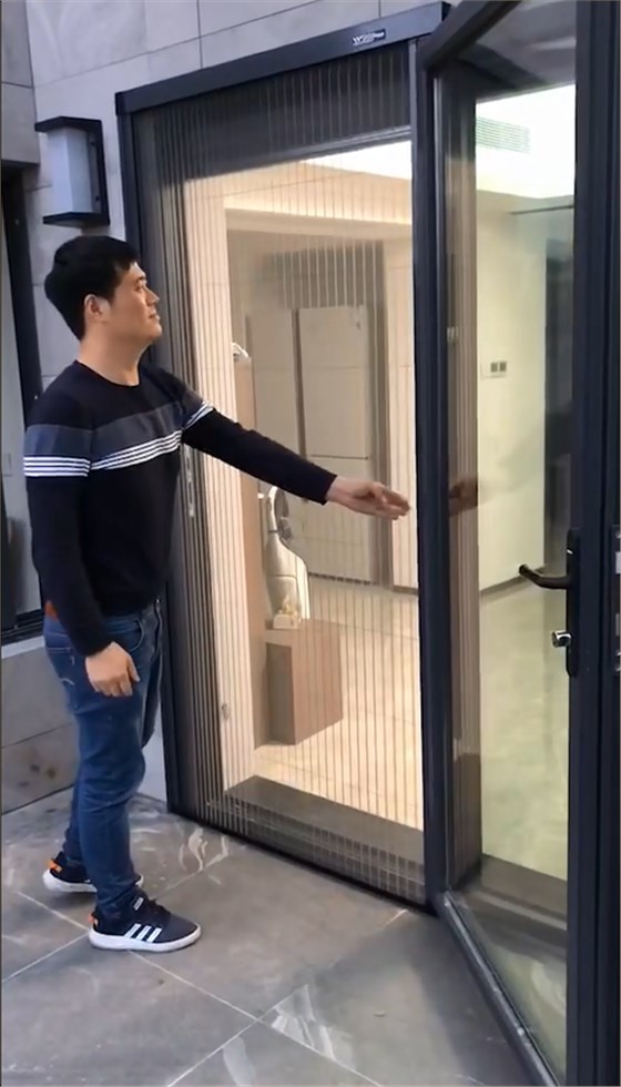 內(nèi)開(kāi)門內(nèi)裝紗門